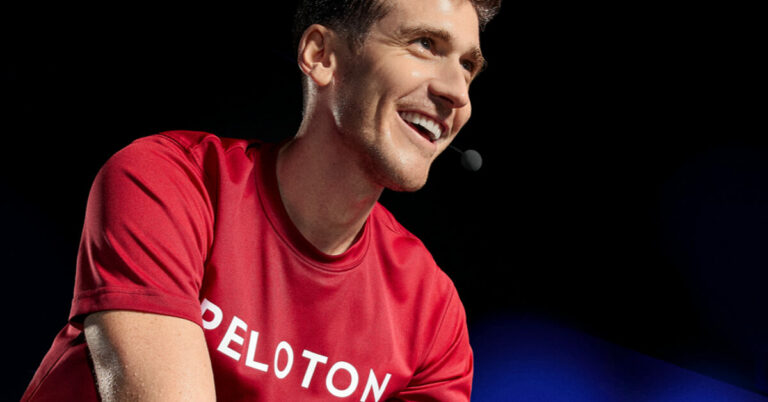 Il a été victime d’un accident vasculaire cérébral à l’âge de 33 ans.Maintenant, l’entraîneur du Peloton Bradley Rose prospère à nouveau