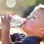 Quelle quantité d'eau boire en fonction du poids ?