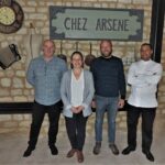 Patrick Melun, le responsable de salle, Elsa et Nicolas Onfroy,les propri&eacute;taires du Domaine, et Ahmed Enmiri, le chef cuisinier.