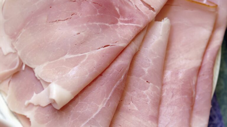 Ce que vous devez savoir sur les nitrates et les nitrites utilisés comme additifs alimentaires