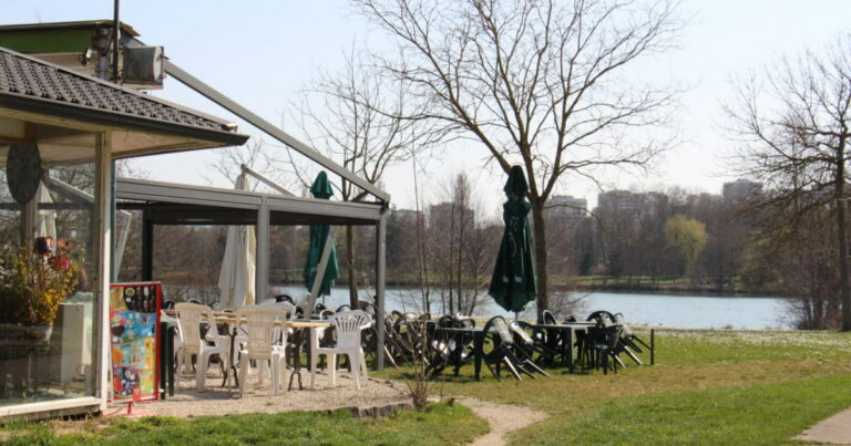 Dijon.Avant la clôture, le gérant de la brasserie Lewenhua vide les stocks