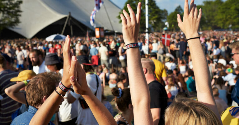 Étude : Les personnes non vaccinées augmentent le risque de COVID-19, même parmi les personnes vaccinées