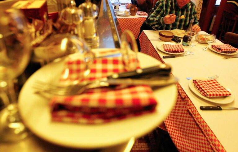 Groupe Facebook Copains de restaurant ‘contre l’isolement tout en aidant les restaurateurs’