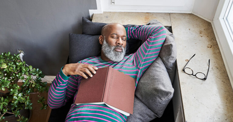 Le manque de sommeil à l’âge moyen augmente le risque de démence