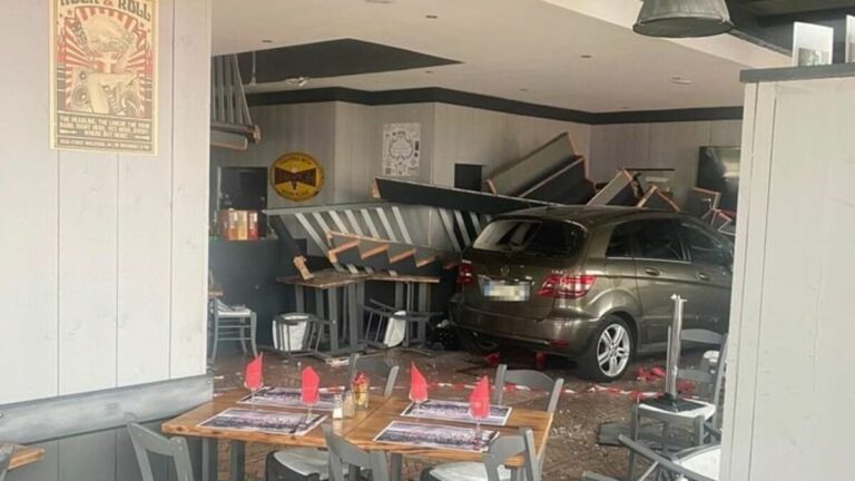 Une leçon de conduite improvisée défonce un restaurant près du cinéma de Compiègne