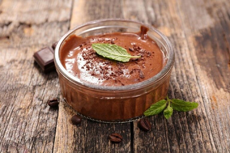 Voici la recette de cette délicieuse mousse au chocolat facile et rapide à préparer !