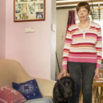 Béatrice et son chien-guide, recalés du restaurant à Braine-l’Alleud : "On m'a dit que mon chien allait manger dans les plats du buffet"
