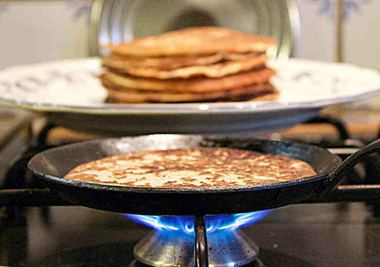 Comment Graisser une poêle sans huile ni beurre ?