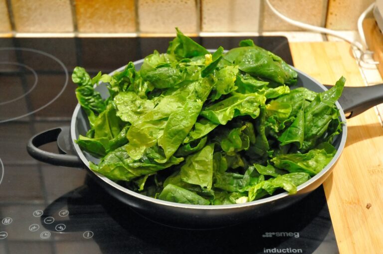 Comment Peut-on manger les épinards ?