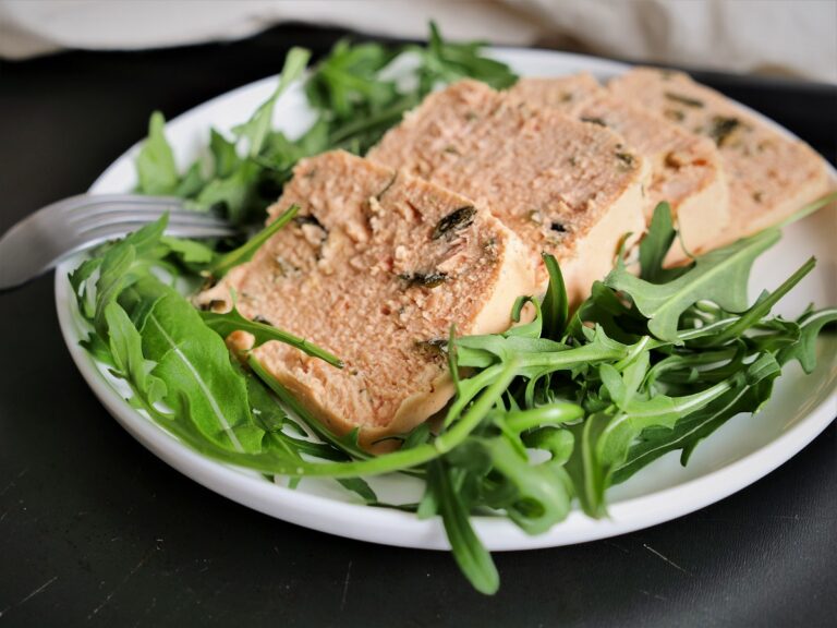 Comment accompagner une terrine de poissons ? Comment accompagner une terrine de poissons ?