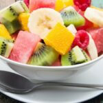 Comment agrémenter une salade de fruits ?