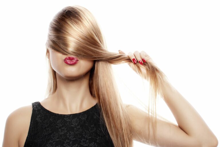 Comment avoir les cheveux lisses pour toujours ? Comment avoir les cheveux lisses pour toujours ?