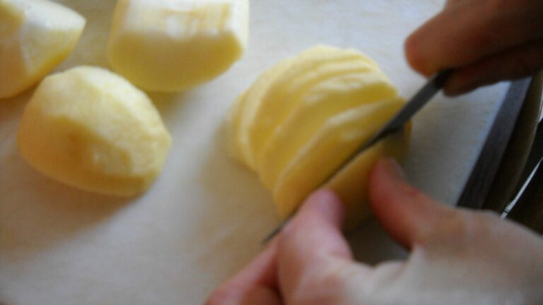 Comment couper des lamelles de pommes ?