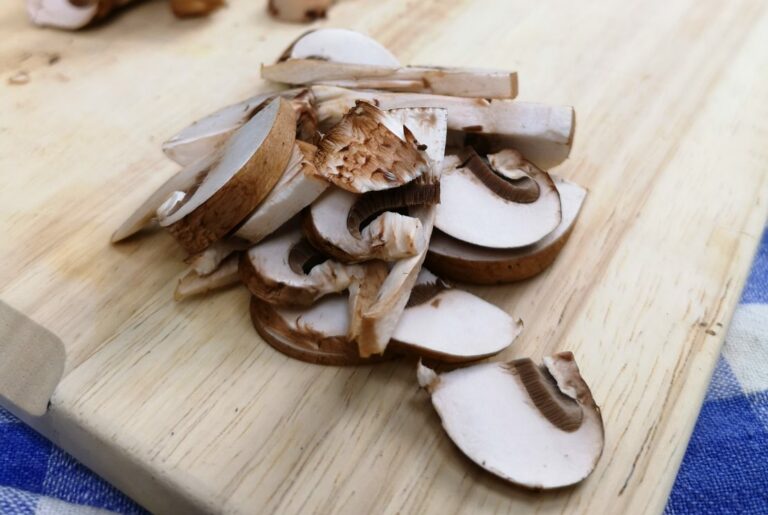 Comment couper les champignons ?