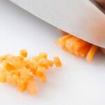 Comment couper une courgette en brunoise ?