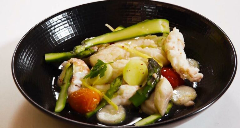 Comment cuire poisson blanc au court bouillon ?