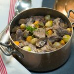 Comment cuire un bœuf bourguignon au four ?