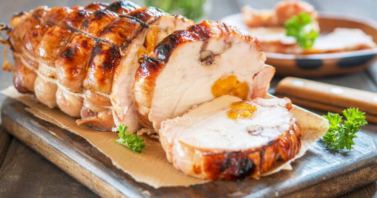 Comment cuire une poitrine de dinde farcie ?