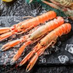 Comment décortiquer une langouste entière cuite ?