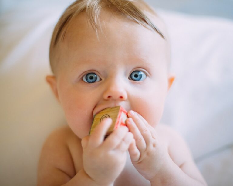 Comment doit manger un bébé de 15 mois ? Comment doit manger un bébé de 15 mois ?
