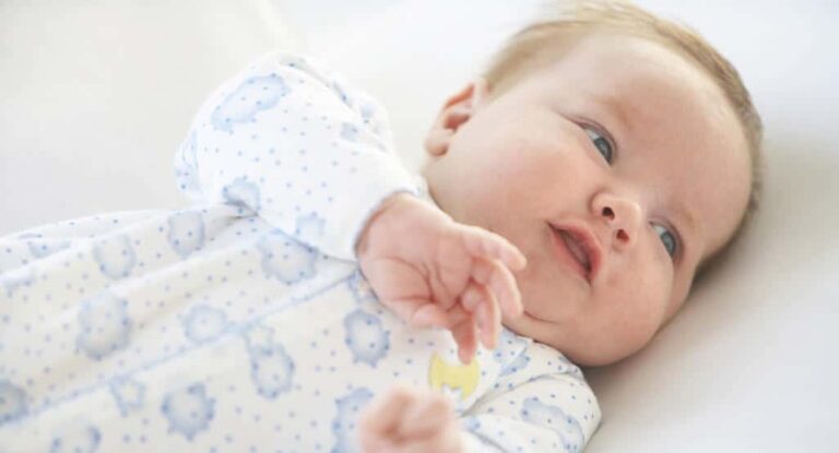 Comment dort un bébé de 10 mois ? Comment dort un bébé de 10 mois ?