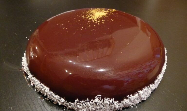 Comment durcir un nappage chocolat ? Comment durcir un nappage chocolat ?