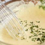 Comment durcir une sauce froide ?