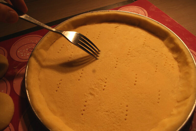 Comment empêcher un fond de tarte de gonfler ?