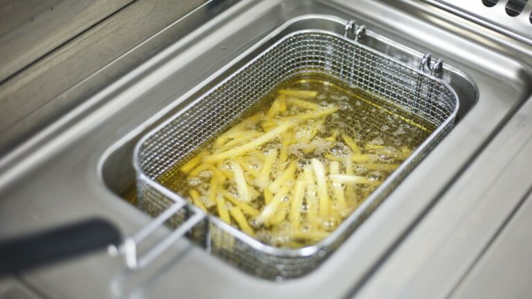 Comment enlever les odeurs de friture dans la maison ?