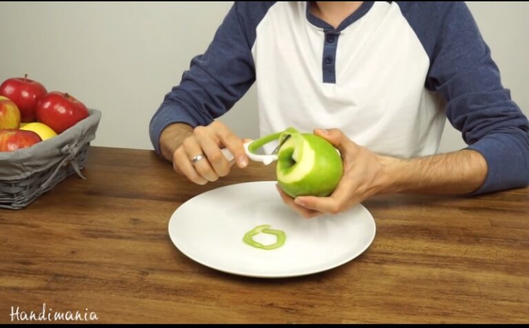 Comment éplucher les rattes ? Comment éplucher les rattes ?