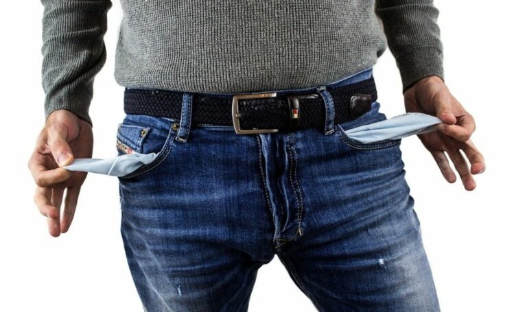 Comment faire à manger quand on a pas beaucoup d’argent ? Comment faire à manger quand on a pas beaucoup d'argent ?