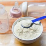 Comment faire aimer le lait en poudre à bébé ?