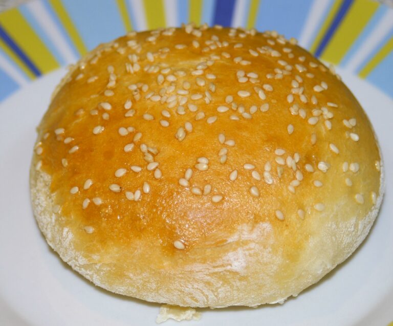 Comment faire chauffer le pain à hamburger ?