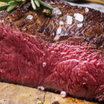 Comment faire cuire de la viande sans huile ni beurre ?