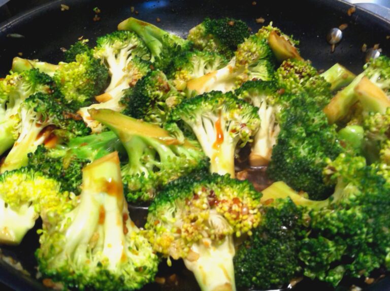 Comment faire cuire des brocolis à la poêle ? Comment faire cuire des brocolis à la poêle ?