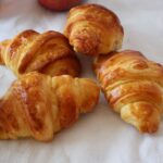 Comment faire cuire des pains au chocolat congelés ?