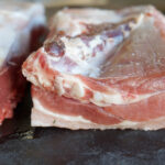 Comment faire cuire la poitrine de porc fraîche ?