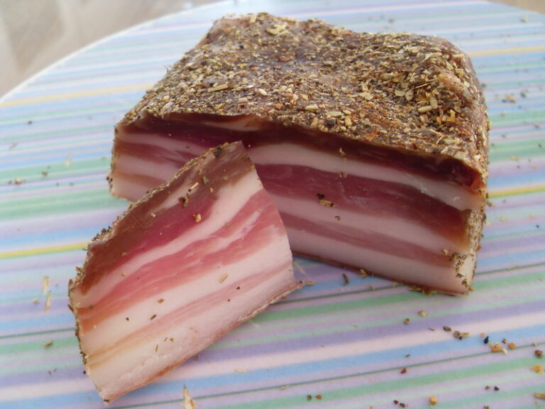 Comment faire de la poitrine de porc salée ? Comment faire de la poitrine de porc salée ?
