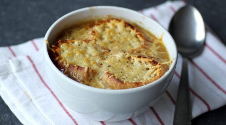 Comment faire de la soupe à l’oignon ? Comment faire de la soupe à l'oignon ?