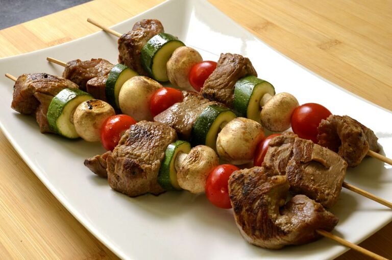 Comment faire des brochettes de bœuf tendre ? Comment faire des brochettes de bœuf tendre ?