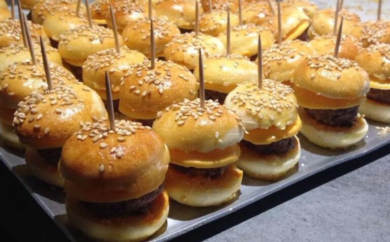 Comment faire des minis hamburgers ? Comment faire des minis hamburgers ?