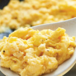 Comment faire des œufs brouillés à la poêle ?