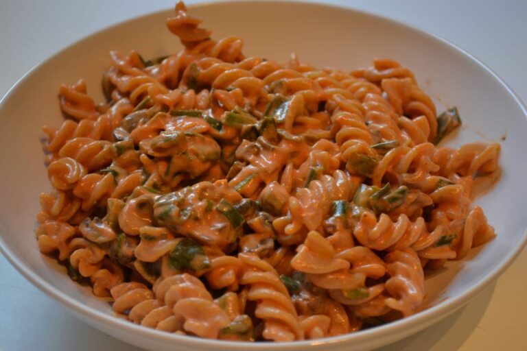 Comment faire des pâtes avec sauce ? Comment faire des pâtes avec sauce ?