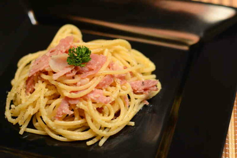 Comment faire des spaghetti à la carbonara ?