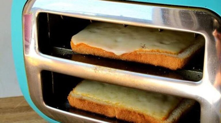 Comment faire des toasts au four ?