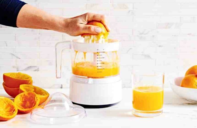 Comment faire du jus d'orange sans appareil ?