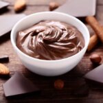 Comment faire fondre le chocolat pour décoration ?