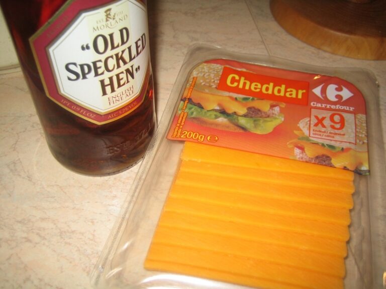 Comment faire fondre une tranche de cheddar ?