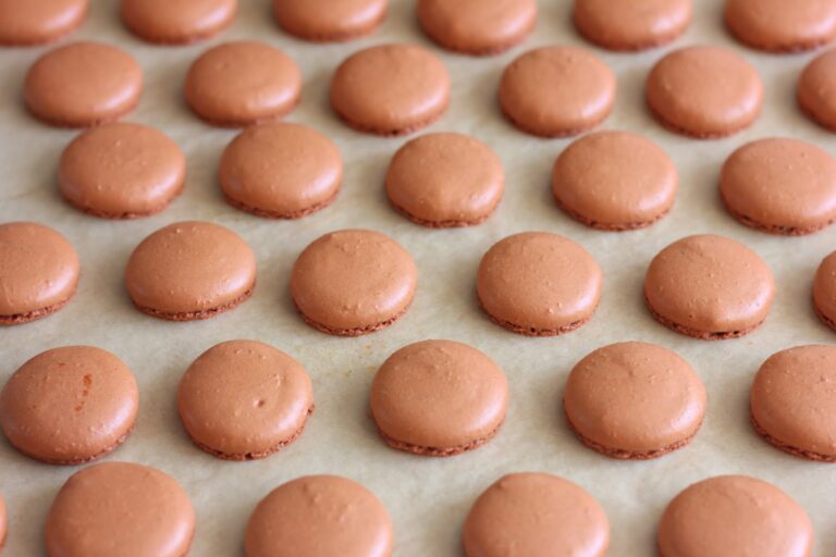 Comment faire pour avoir une belle collerette au macaron ? Comment faire pour avoir une belle collerette au macaron ?