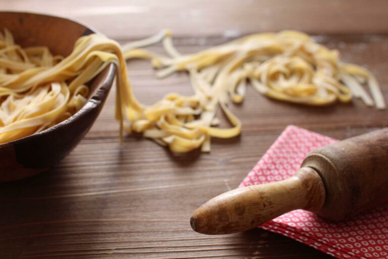 Comment faire pour que les pâtes fraîches maison ne collent pas ? Comment faire pour que les pâtes fraîches maison ne collent pas ?